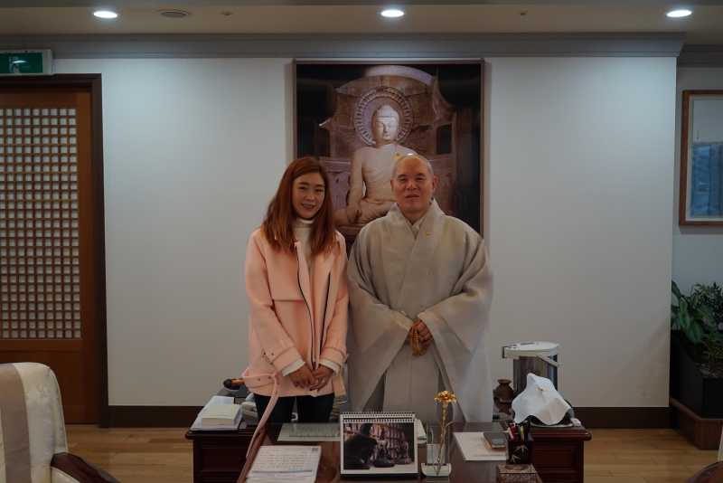 2015.12.00_골프선수 문현희 예방
